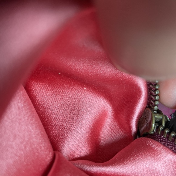 Gucci  GG Metelasse Marmont Small Velvet Shoulder Bag - Picture 8 of 13